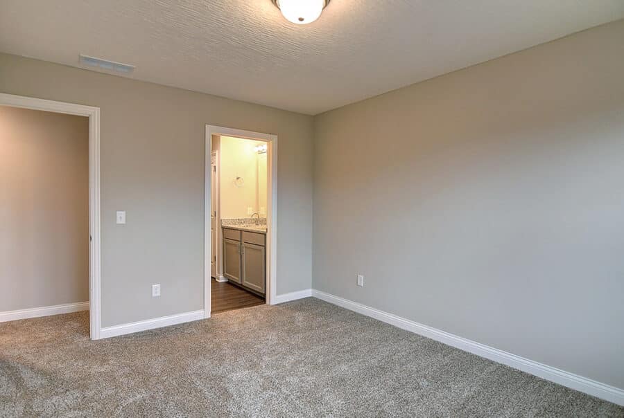 51 Genoa Circle, Commercial Point, OH, USA Interior Photo 5