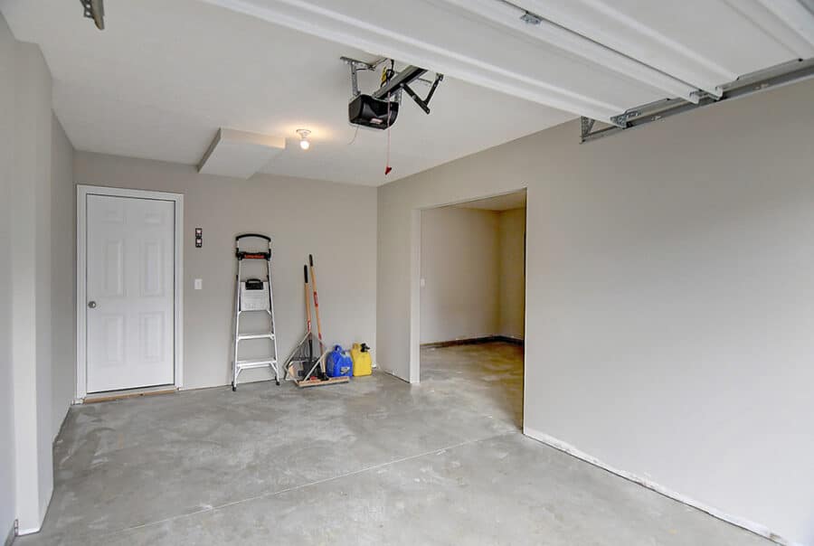 51 Genoa Circle, Commercial Point, OH, USA Interior Photo 1