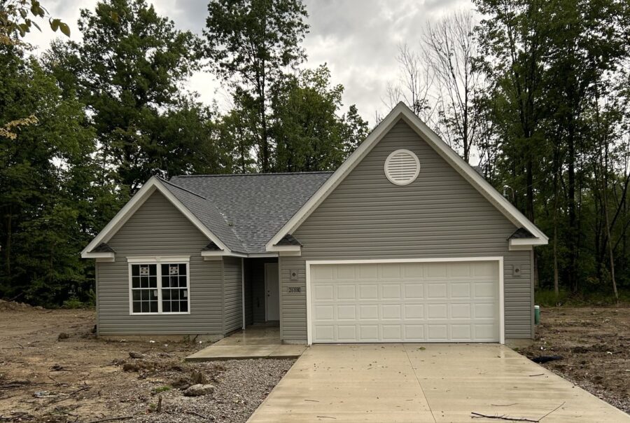 26880 Schady Road Olmsted Township, OH 44138 Interior Photo 1