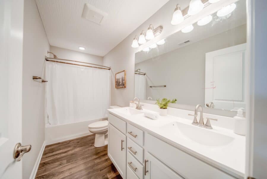 30 Parkview Ave, Commercial Point, OH, USA Interior Photo 9