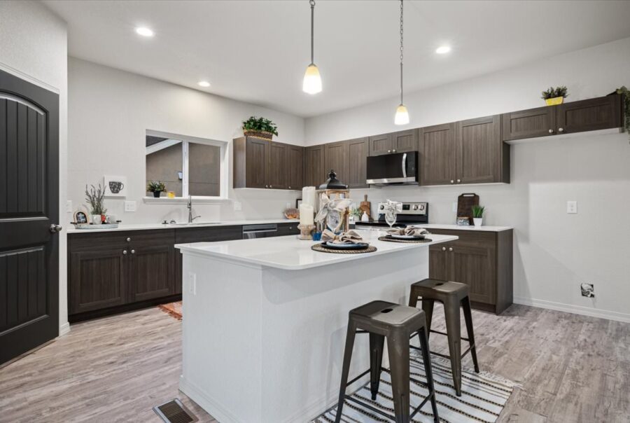 190 High Meadows Dr, Florence, CO 81226 Interior Photo 3