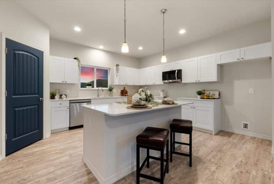 1569 N Bowen Dr, Pueblo West, CO 81007 Interior Photo 4
