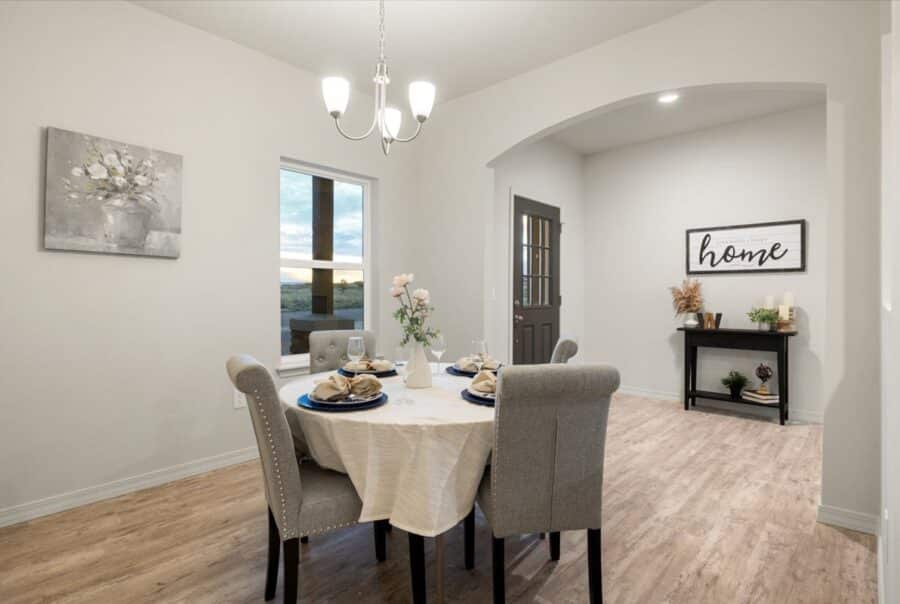 1586 N Bowen Dr, Pueblo West, CO 81007 Interior Photo 4