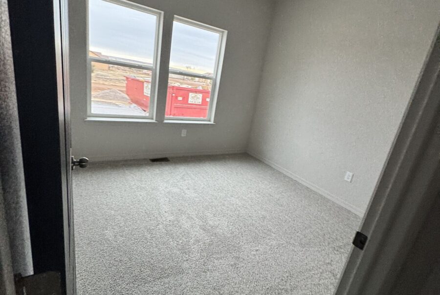 1147 N Kirkwood Drive, Pueblo West, CO 81007 Interior Photo 2