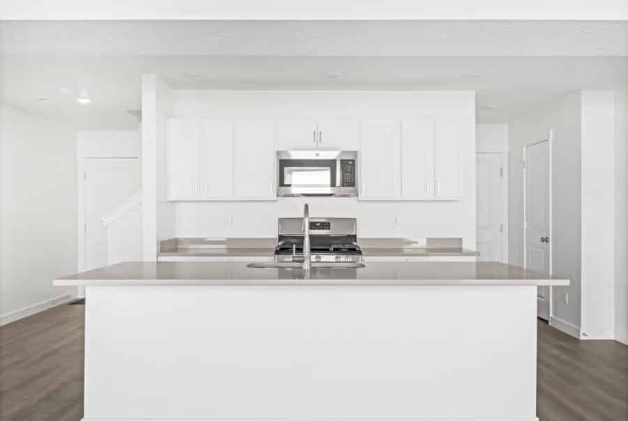 1604 E Pheasant Rd, Eagle Mountain, UT 84005 Interior Photo 3