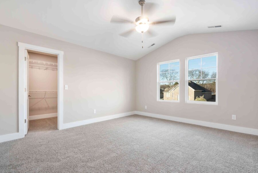 372 Summit Lakes Drive Athens, AL 35613 Interior Photo 8