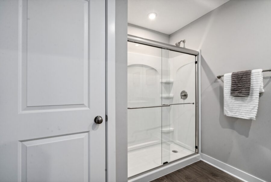 53 Genoa Circle, Commercial Point, OH Interior Photo 3