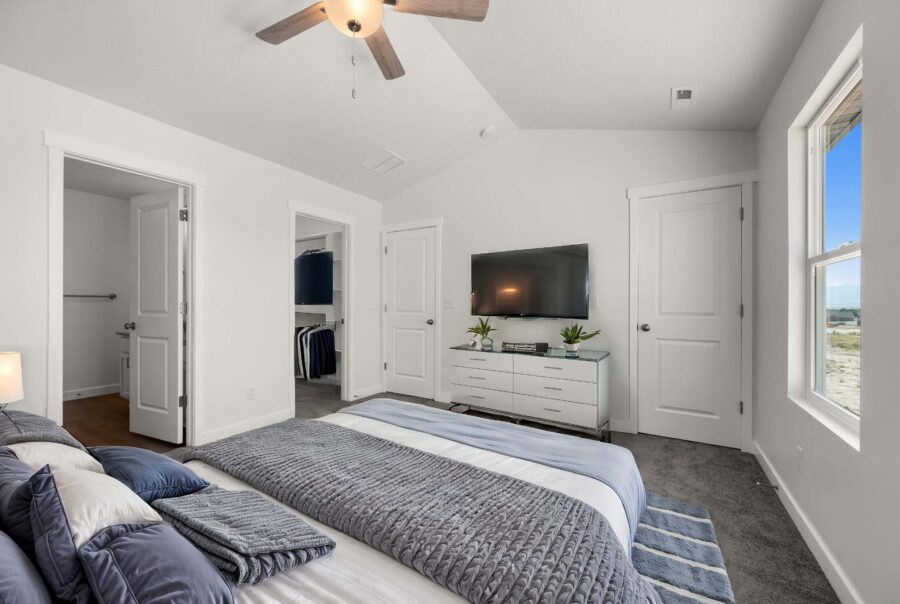1554 E Pheasant Rd, Eagle Mountain, UT 84005 Interior Photo 5