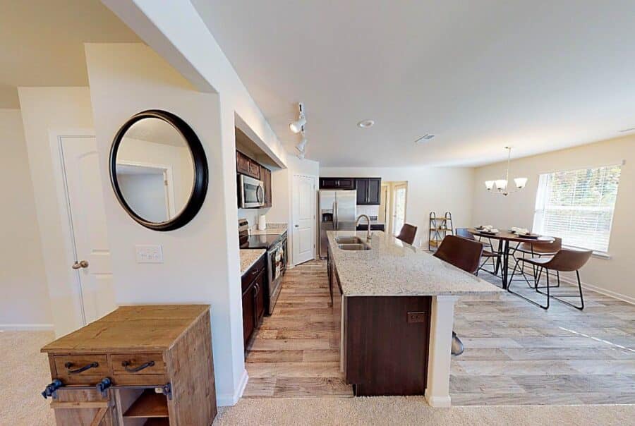 45 Genoa Circle Interior Photo 2