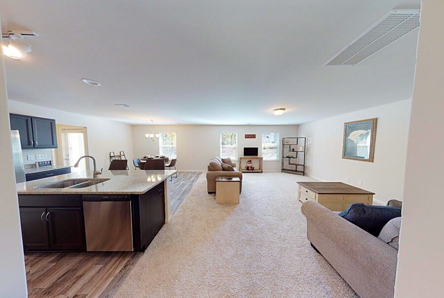 45 Genoa Circle Interior Photo 3