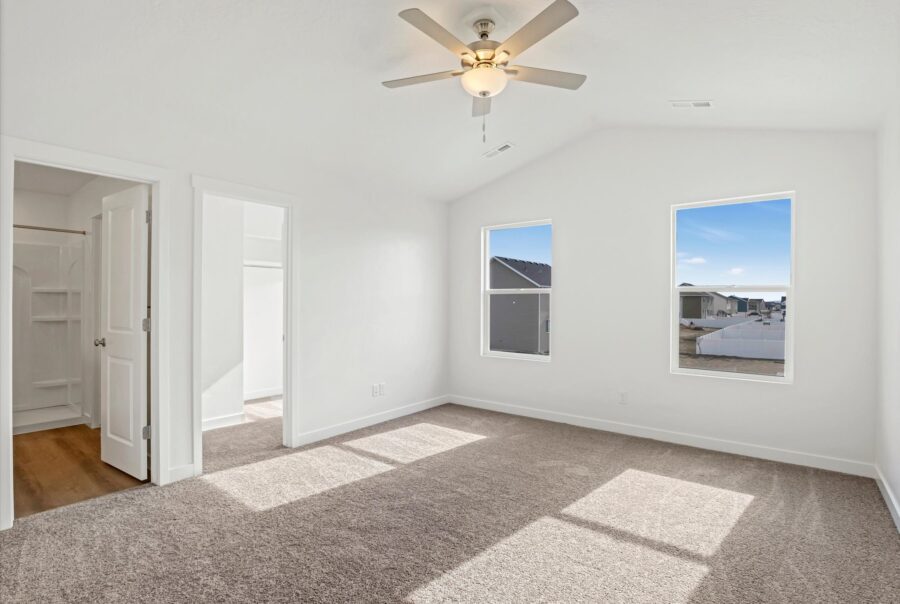 1536 E Pheasant Rd, Eagle Mountain, UT 84005 Interior Photo 5