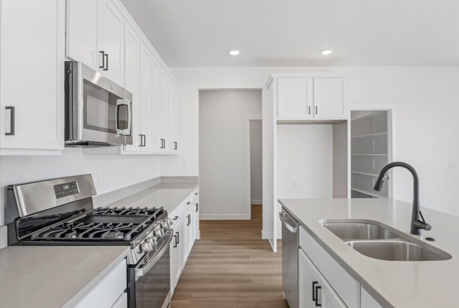 9503 South Tirado Cove South Jordan, UT 84095 Interior Photo 4