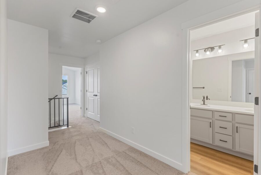 9511 South Tirado Cove South Jordan, UT 84095 Interior Photo 9 9511 South Tirado Cove South Jordan, UT 84095 Interior Photo 9