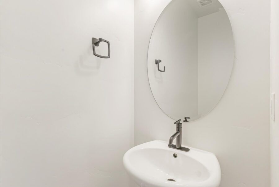 9511 South Tirado Cove South Jordan, UT 84095 Interior Photo 8 9511 South Tirado Cove South Jordan, UT 84095 Interior Photo 8