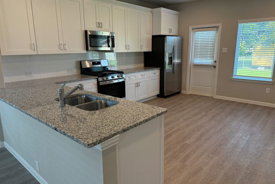 112 S Rose Street, Texas City, TX 77591 Interior Photo 9