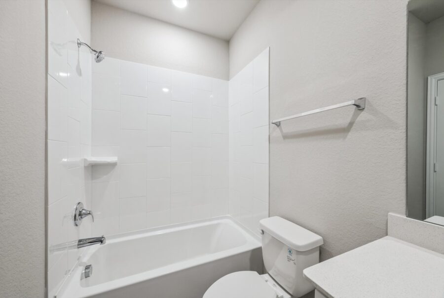 112 S Rose Street, Texas City, TX 77591 Interior Photo 2