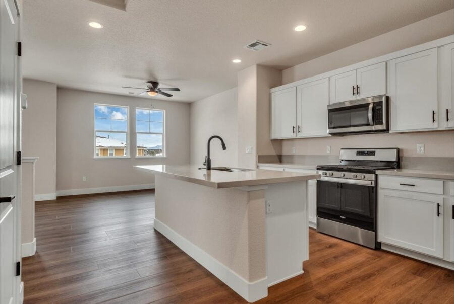 469 Blackbird Ln, Lot 22, Gardnerville, NV 89410 Interior Photo 8