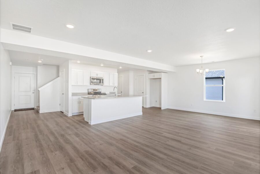 2362 East Woodbury Lane, Eagle Mountain, UT 84005 Interior Photo 5