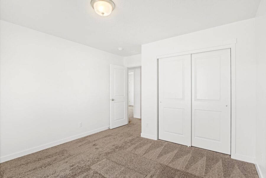 2362 East Woodbury Lane, Eagle Mountain, UT 84005 Interior Photo 14