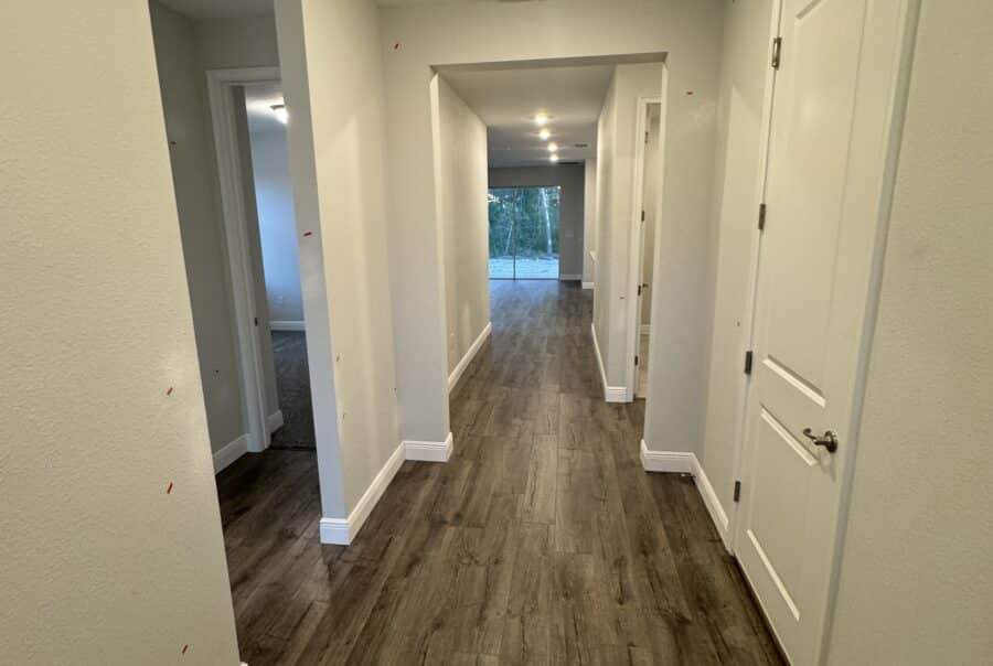 10512 SW 49th Ave Interior Photo 9