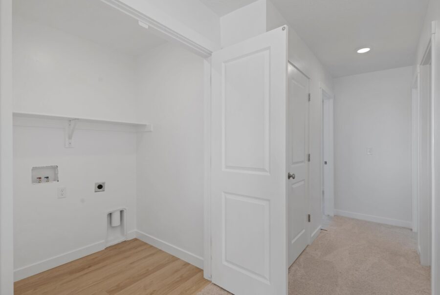 2372 East Woodbury Lane, Eagle Mountain, UT 84005 Interior Photo 11