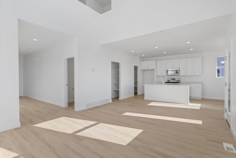 2372 East Woodbury Lane, Eagle Mountain, UT 84005 Interior Photo 5