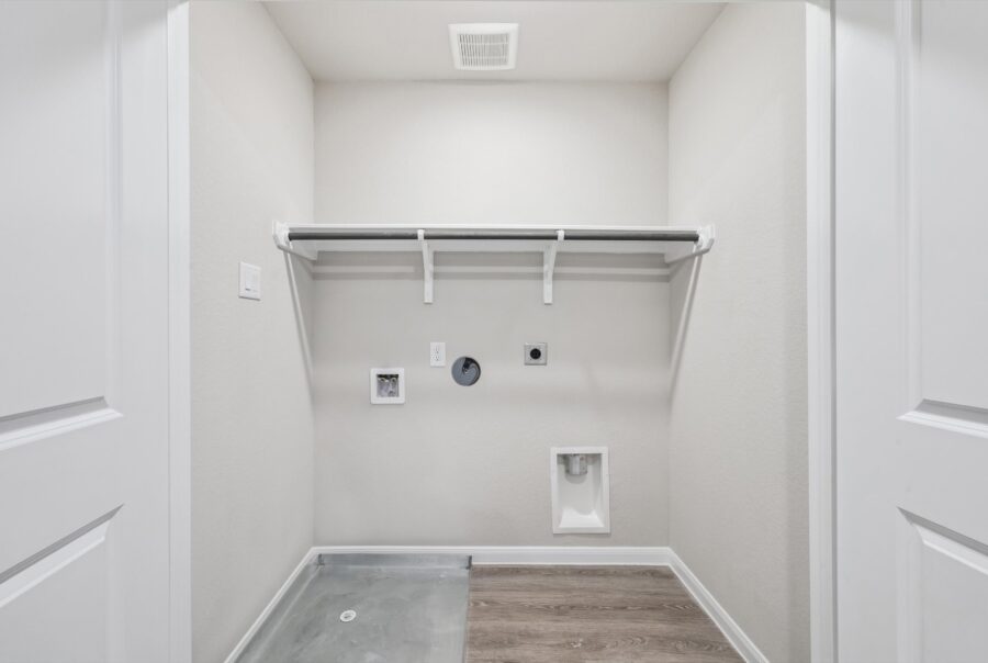 2012 Bellview Street, La Marque, TX 77568 Interior Photo 13