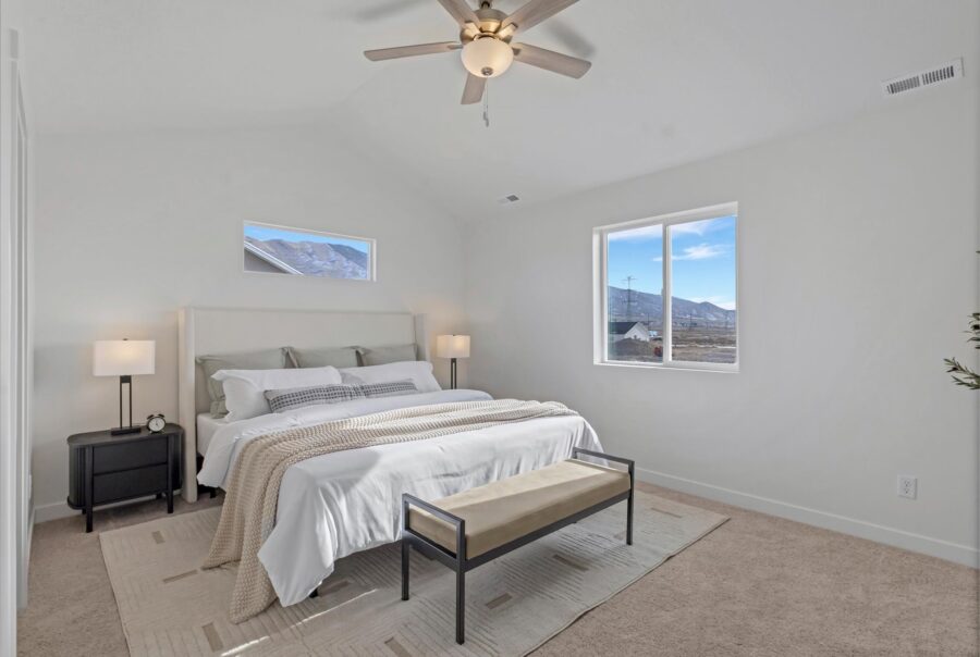 2322 E Woodbury Lane, Eagle Mountain UT 84005 Interior Photo 4