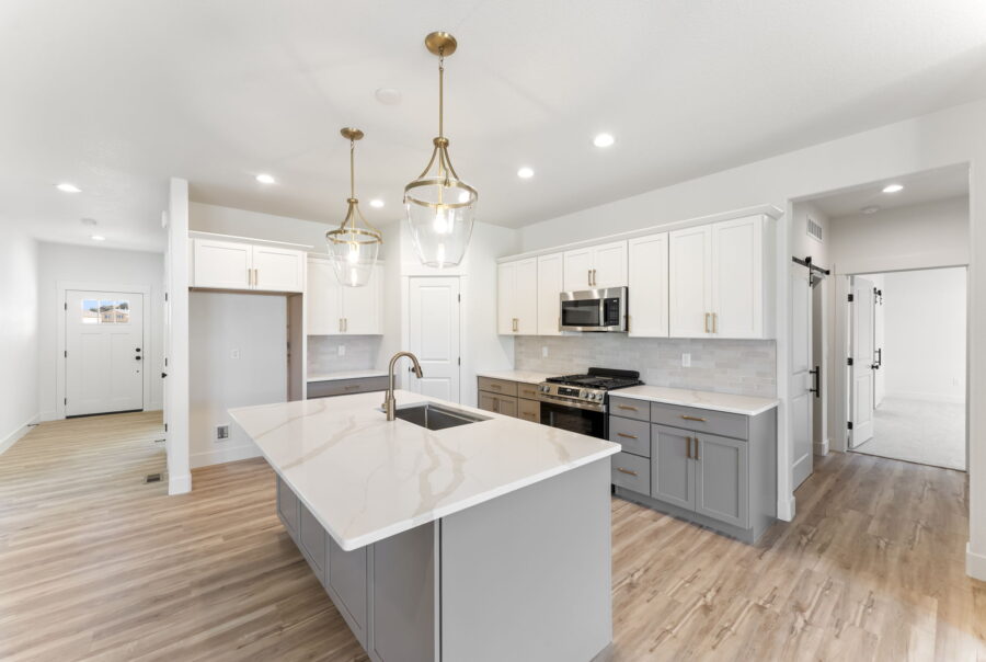 187 High Meadows Dr, Florence, CO 81226 Interior Photo 2