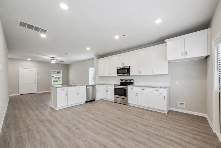 2012 Bellview Street, La Marque, TX 77568 Interior Photo 2