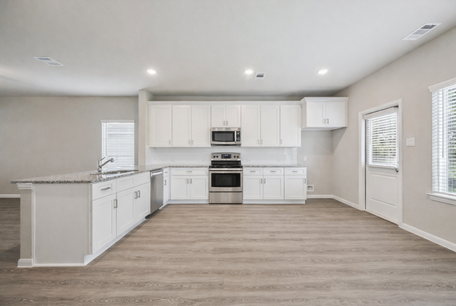 2012 Bellview Street, La Marque, TX 77568 Interior Photo 3