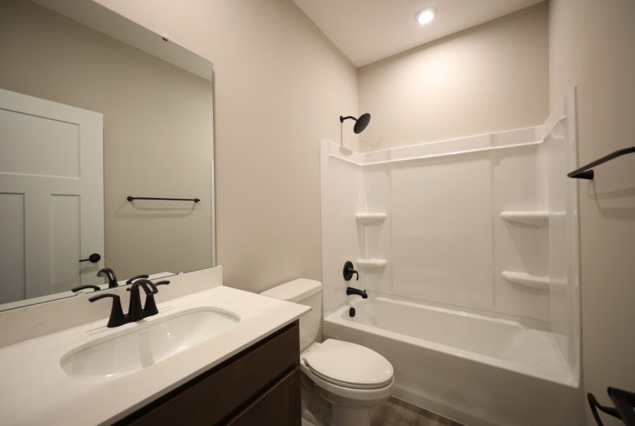 1575 N Fairfield Rd, Beavercreek, OH 45432 Interior Photo 1