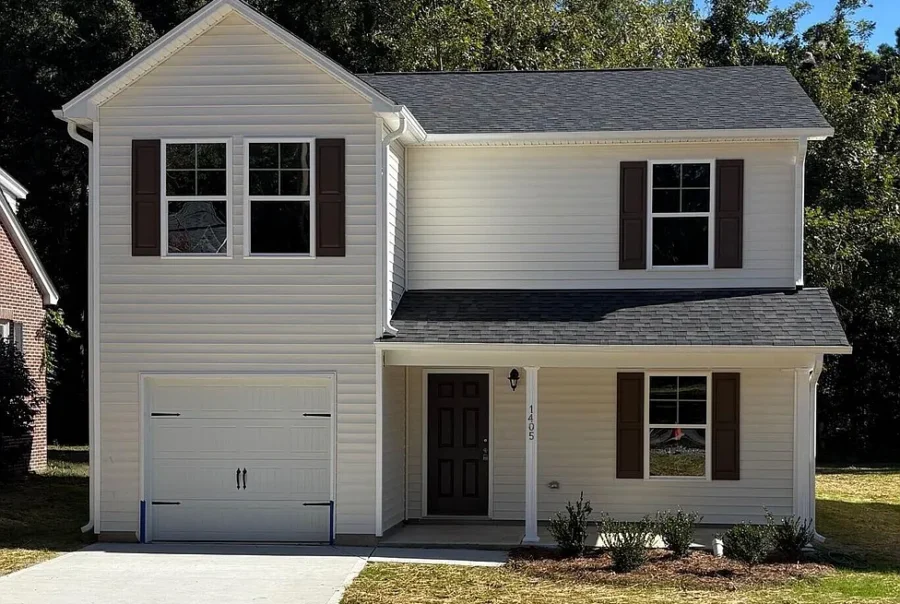 1405 Queens Rd Kinston NC 28504 Interior Photo 1