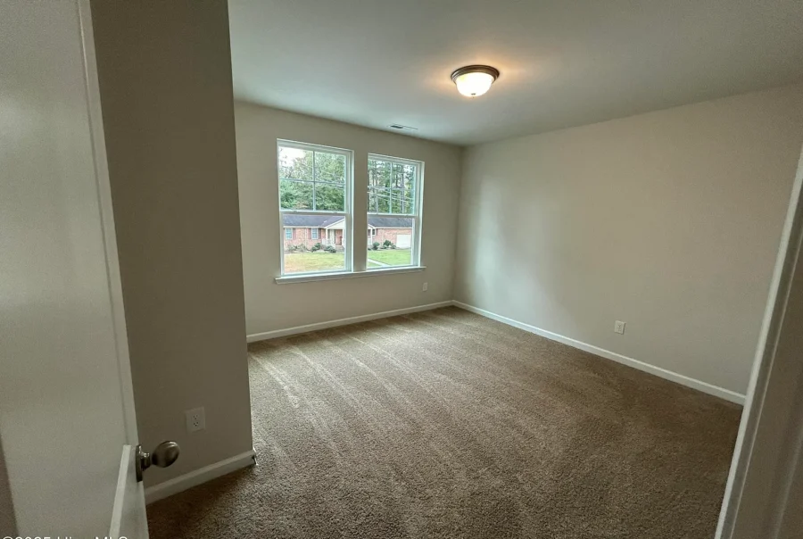 1125 Albemarle Ave Tarboro NC 27886 Interior Photo 14