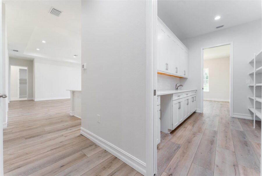 3926 Southern Valley Loop, Brooksville, FL 34601 Interior Photo 5