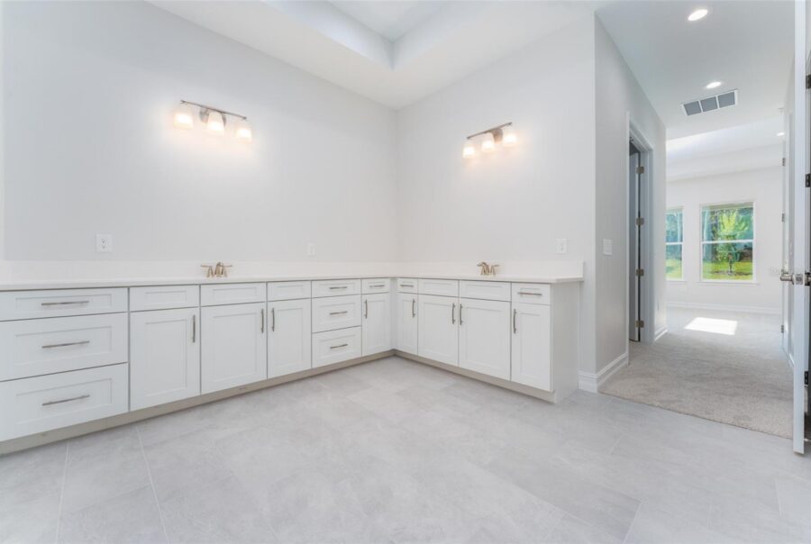 3926 Southern Valley Loop, Brooksville, FL 34601 Interior Photo 11