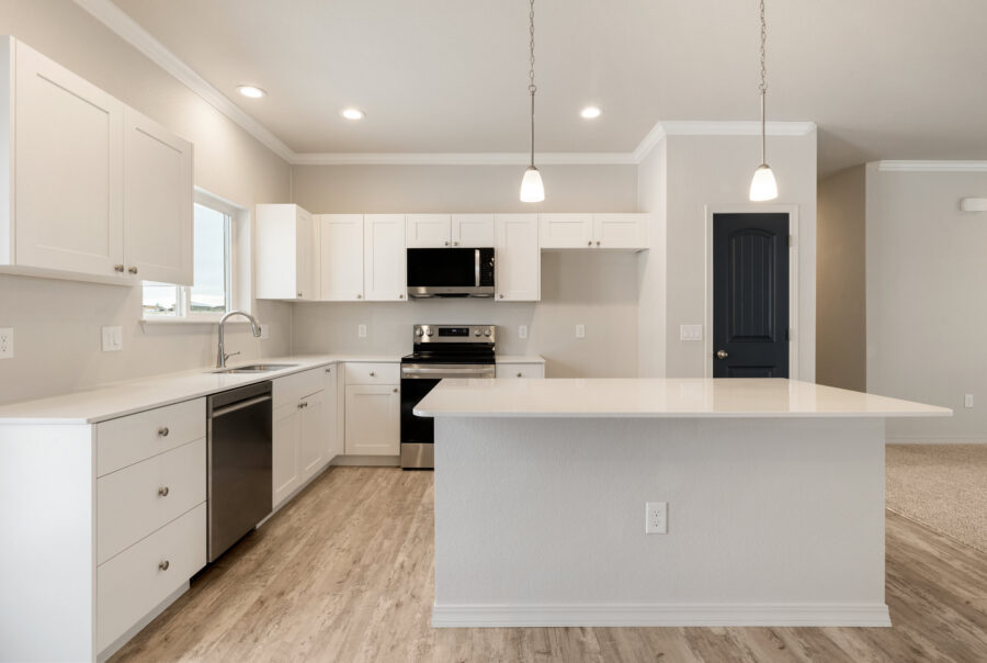 995 E. Kirkwood Drive, Pueblo West, CO 81007 Interior Photo 3