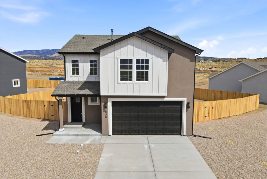 830 KEYSTONE LOOP CANON CITY, CO 81212 Interior Photo 1