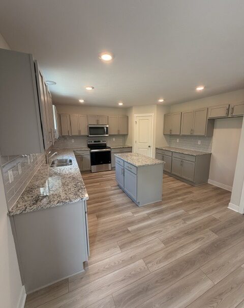 8609 N Seneca Dr Muncie, IN 47303 Interior Photo 1