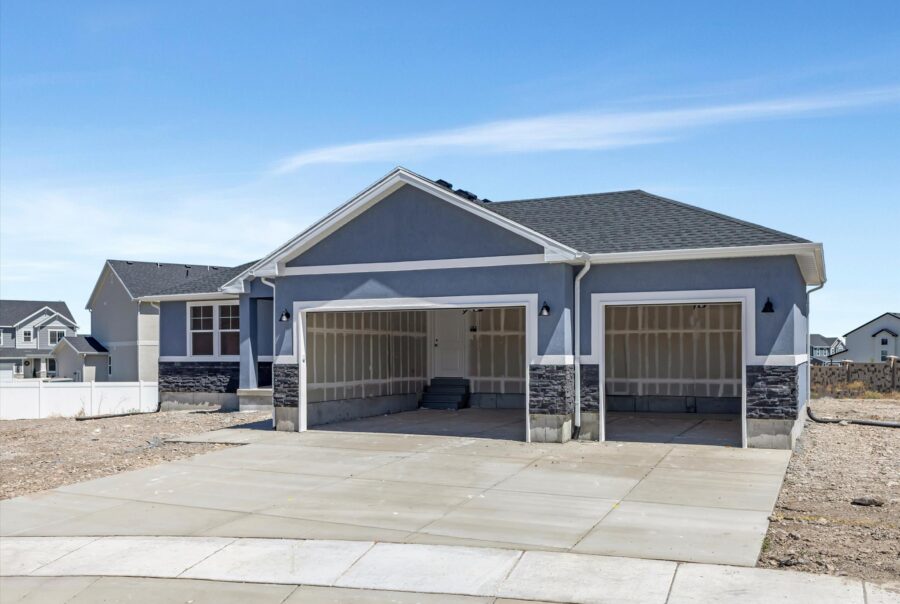 1423 N Harper Way #219, Tooele, UT 84074 Exterior Photo 5