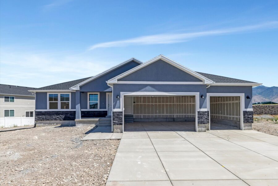 1423 N Harper Way #219, Tooele, UT 84074 Exterior Photo 3