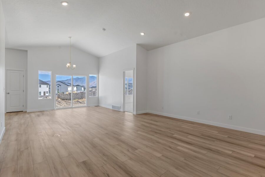 212 E 770 N #216, Santaquin, UT 84655 Interior Photo 1