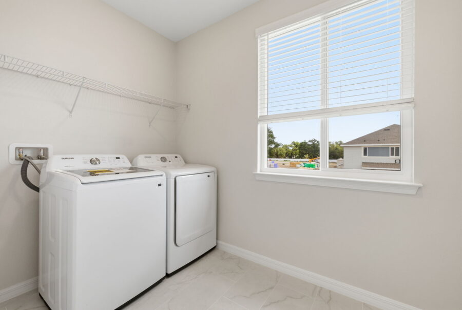 5839 Angela Leyla Place 33578 Interior Photo 14