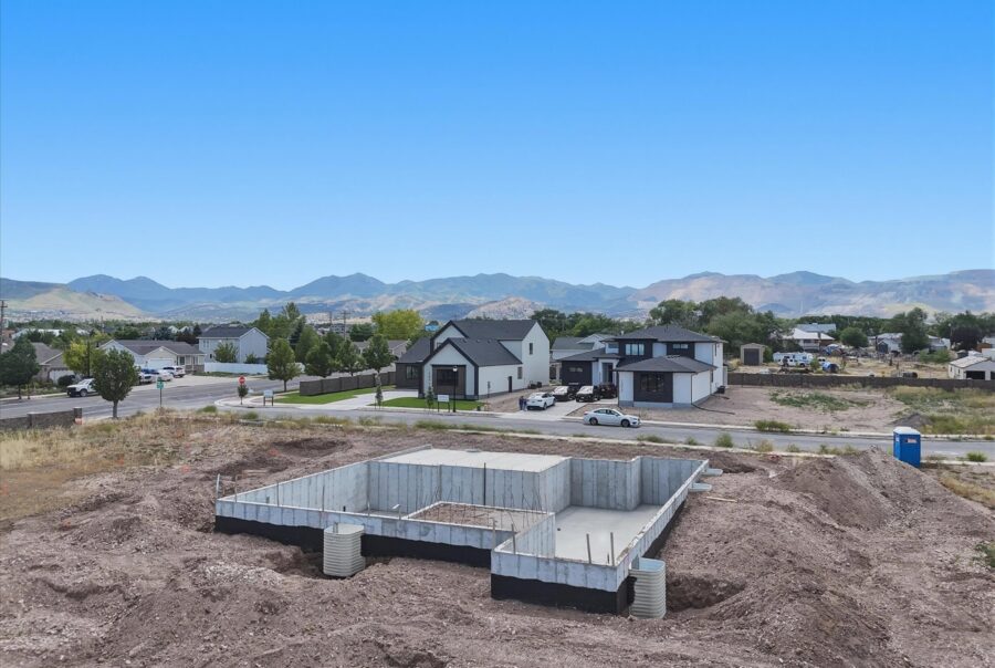13069 S JJ Farms Ln #105, Herriman, UT 84096 Interior Photo 3