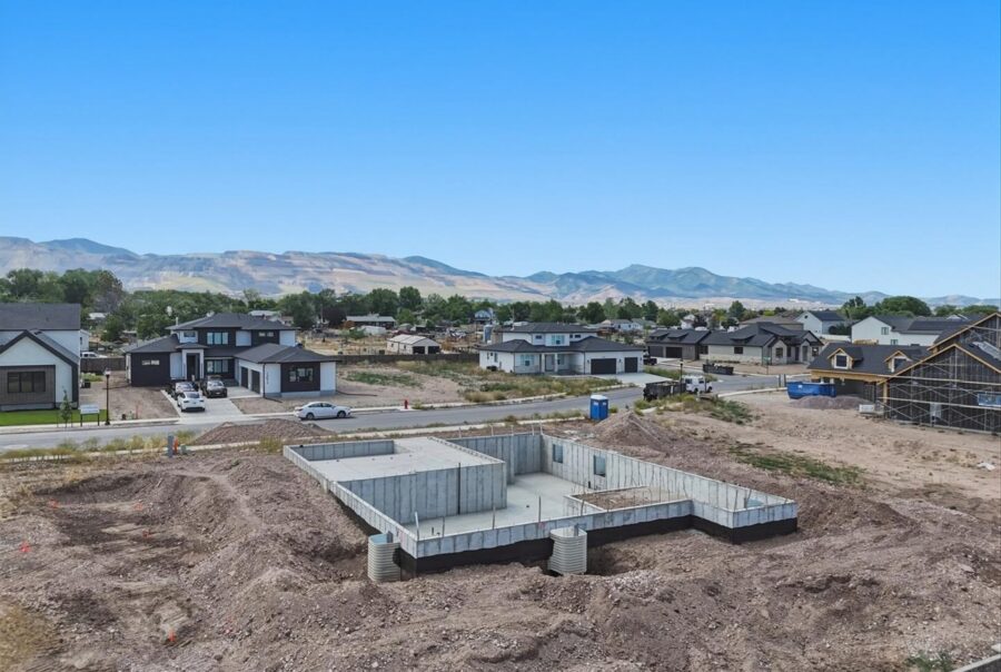13069 S JJ Farms Ln #105, Herriman, UT 84096 Interior Photo 4