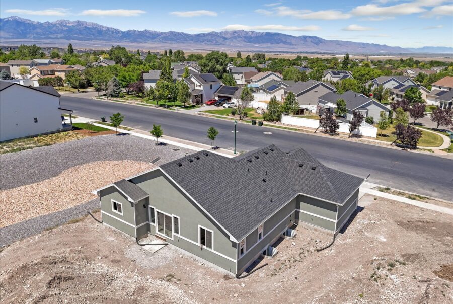 1492 N Berra Blvd #224, Tooele, UT 84074 Exterior Photo 9