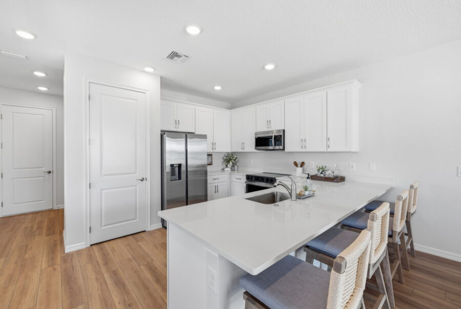 5839 Angela Leyla Place 33578 Interior Photo 4