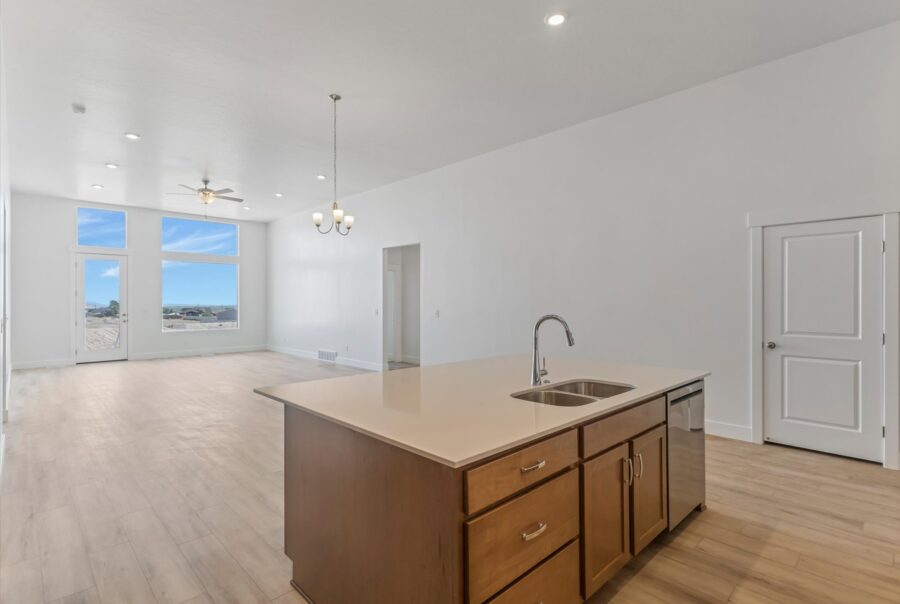 Aspen Interior Photo 8