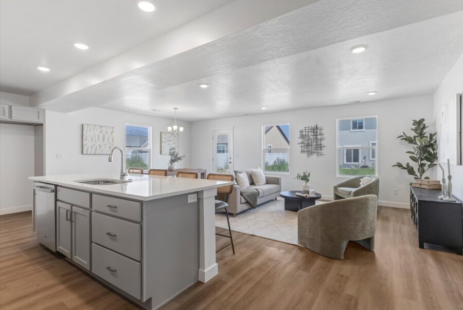 Evergreen Basement Interior Photo 4
