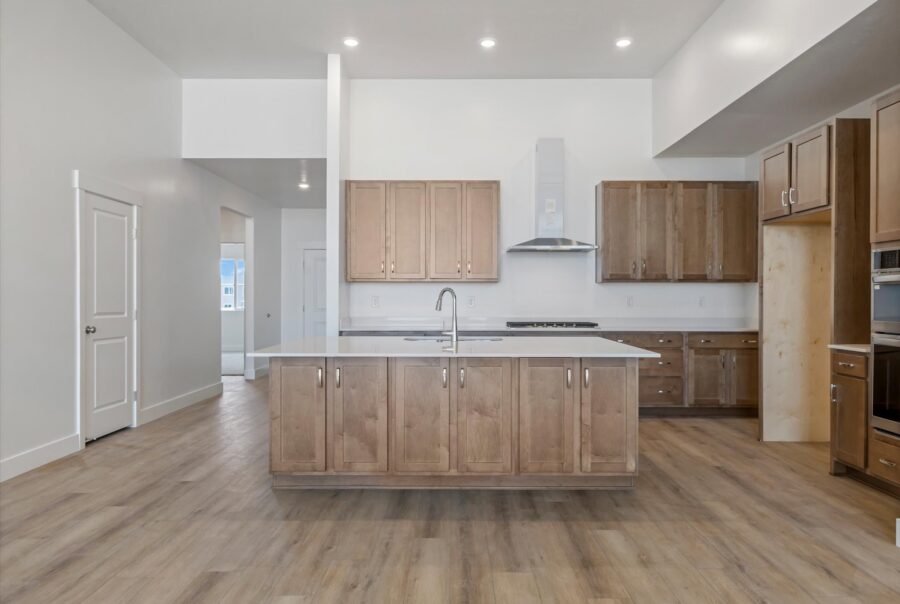 Aspen Interior Photo 6